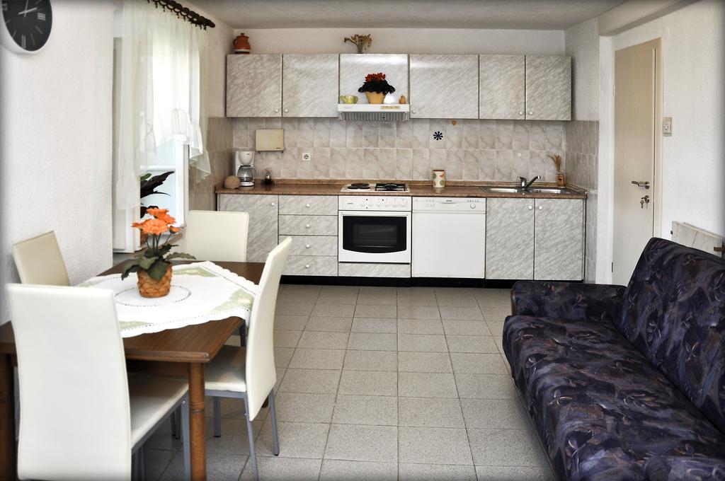 Apartments Sunny House ルンバルダ 部屋 写真